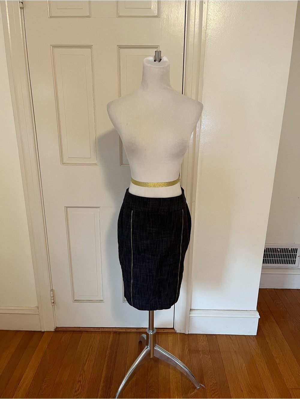 Vintage Romeo & Juliet Couture Pencil Skirt Zipper Detail Medium